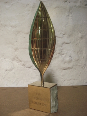 Nagroda Forum Ekonomicznego Meble Sygnowane - Dorota Banasik - meblesygnowane.com